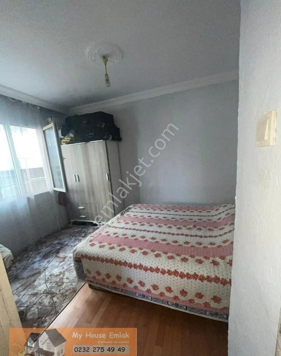 İzmir Konak Ferahlı'da Komple Satılık Bina Yatırım Fırsatı - Görsel 4
