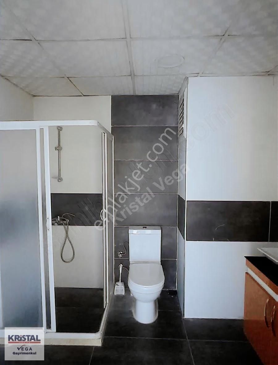 Bayraklı Emek Mahallesinde Geniş Teraslı 4+1 Dubleks Daire - Görsel 14