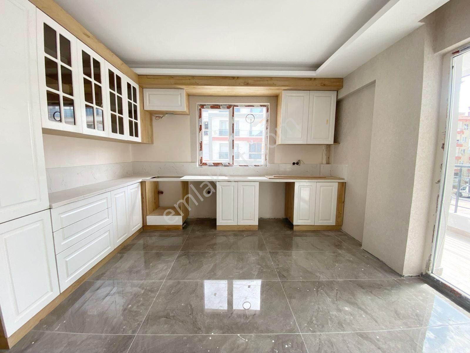 Öz Maşallah'tan Merkezi Konumda Ful Yapılı Acil Satılık 3+1.!!! - Görsel 2