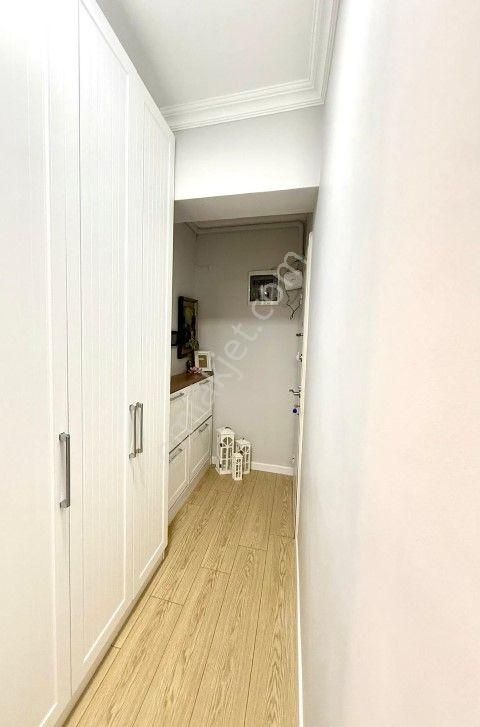 Karşıyaka Cumhuriyet Mahallesinde 3+1 Avantajlı Satılık Daire - Görsel 8