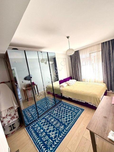 Karşıyaka Cumhuriyet Mahallesinde 3+1 Avantajlı Satılık Daire - Görsel 5