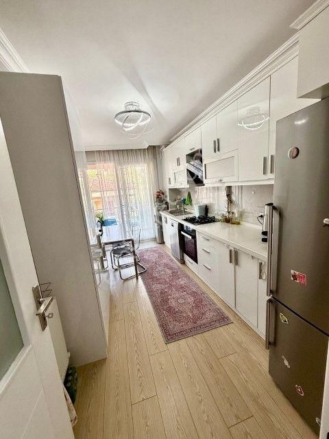 Karşıyaka Cumhuriyet Mahallesinde 3+1 Avantajlı Satılık Daire - Görsel 9