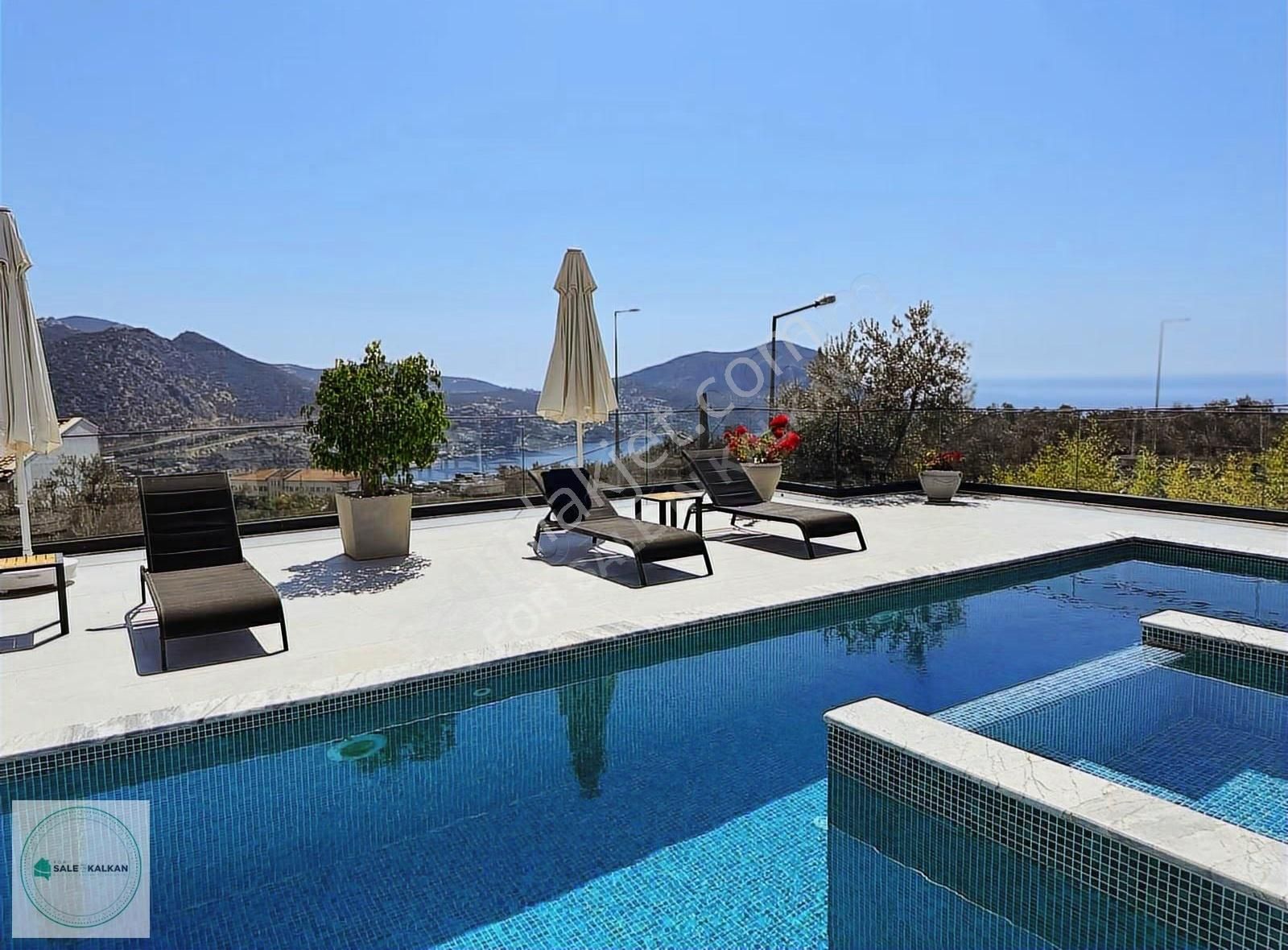 Merkezi Konumda Bağımsız Daireli Lüks Villa - Görsel 8