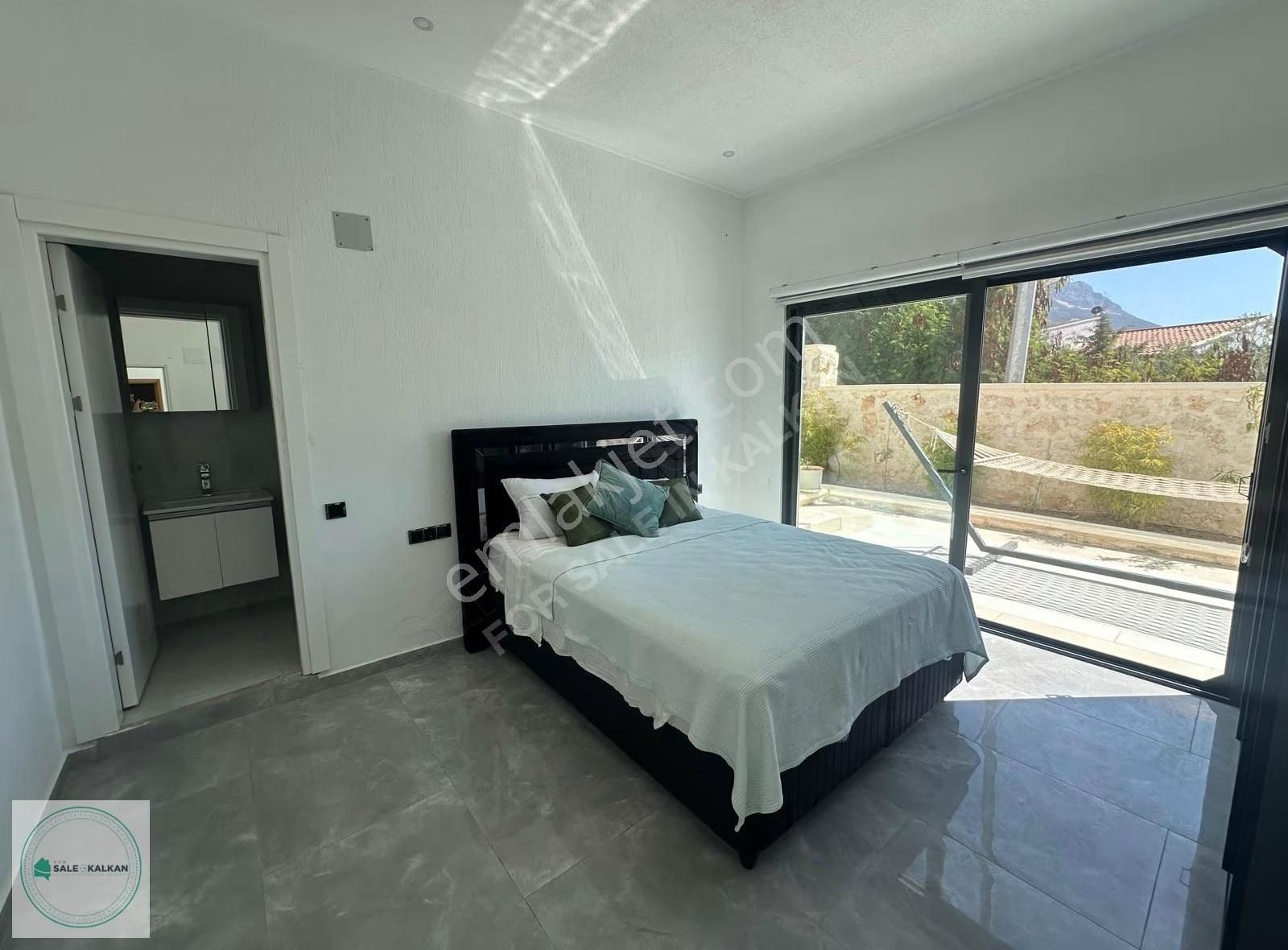 Merkezi Konumda Bağımsız Daireli Lüks Villa - Görsel 3