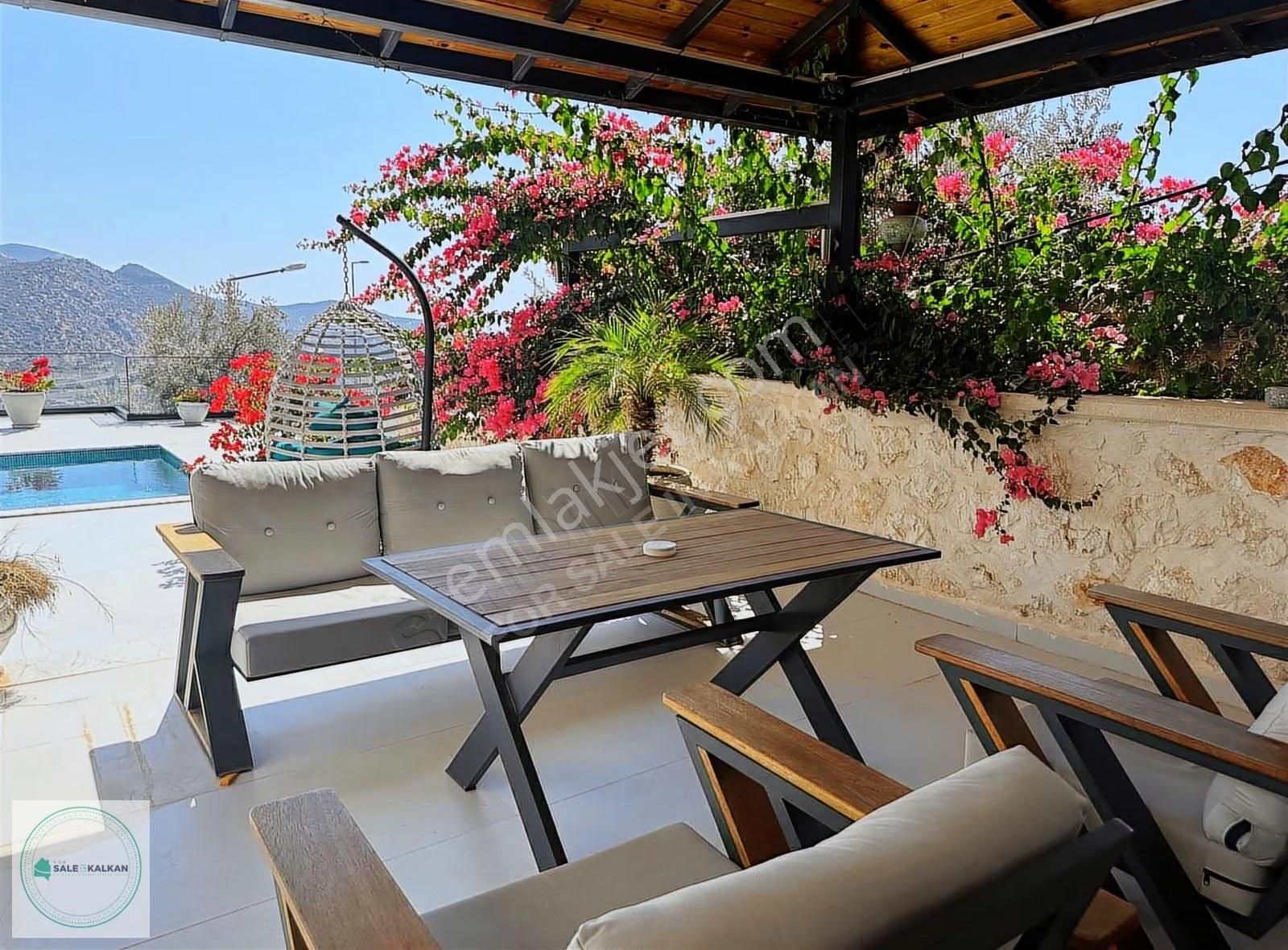 Merkezi Konumda Bağımsız Daireli Lüks Villa - Görsel 18