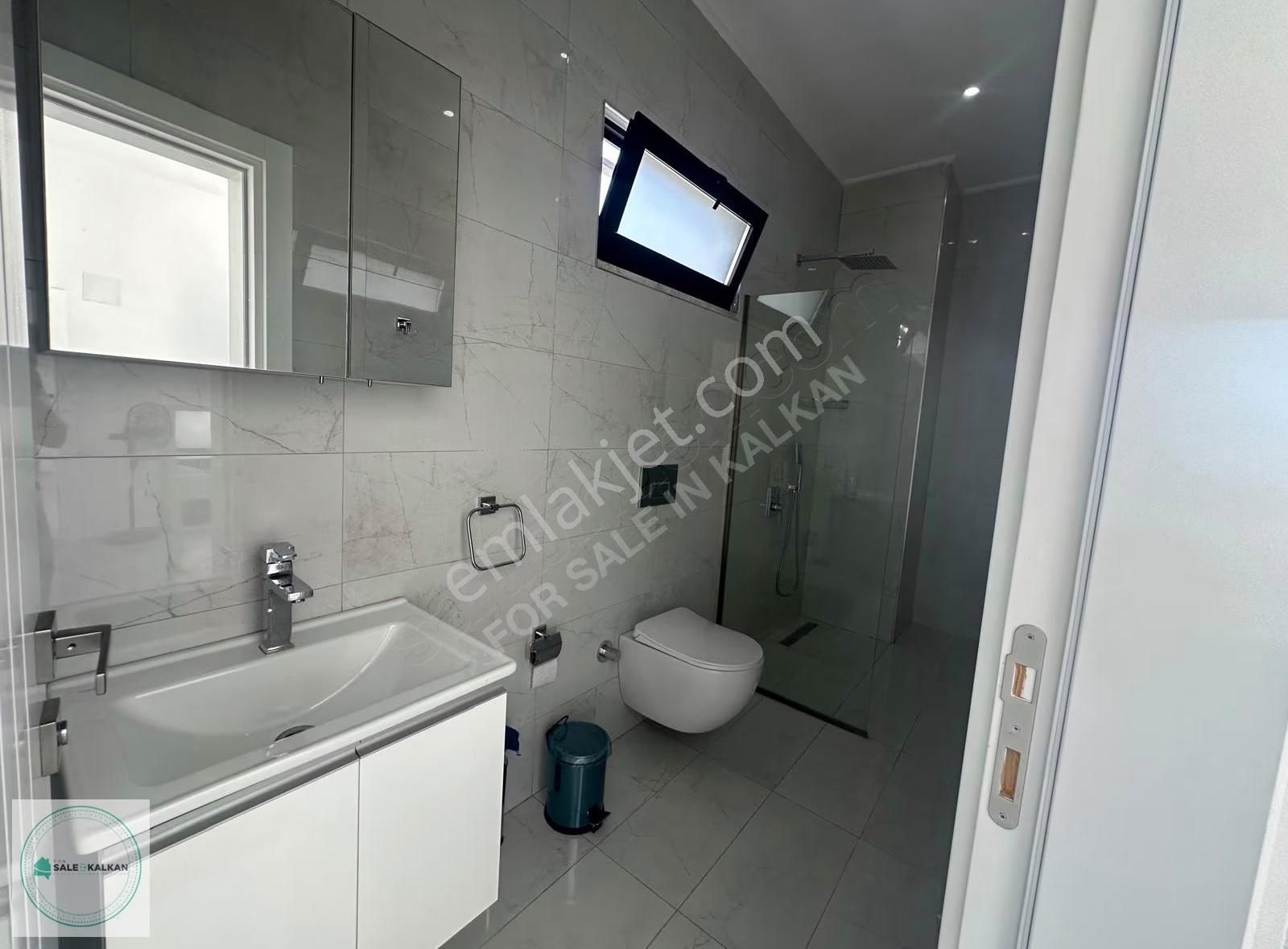 Merkezi Konumda Bağımsız Daireli Lüks Villa - Görsel 16