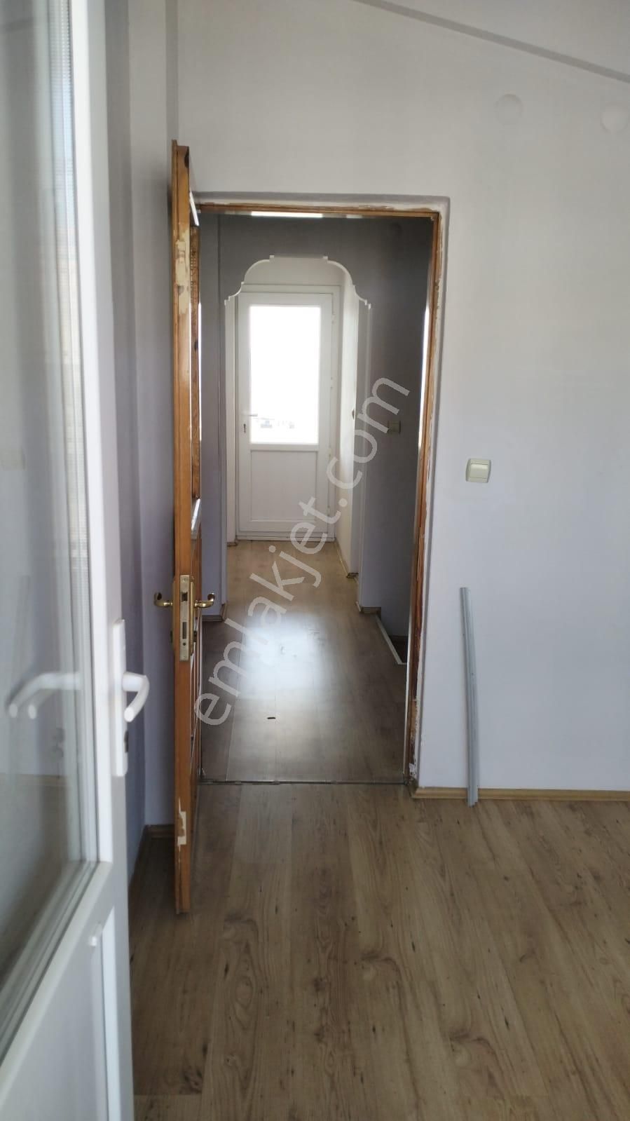 Bornova Atatürk Mah. 4+1 Kiralık İçi Yapılı Manzaralı Dubleks Daire - Görsel 14