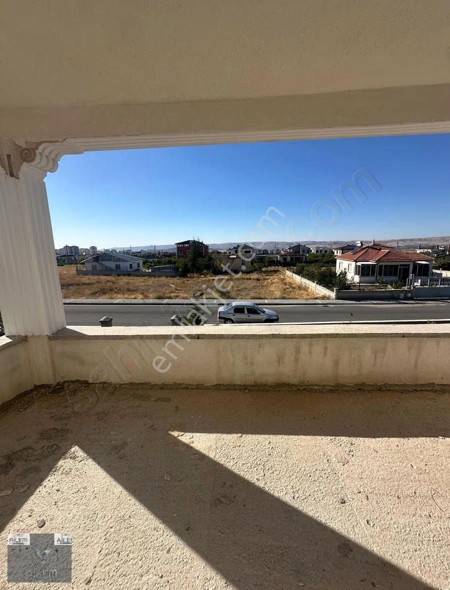 Gesi'de 580 M2 Arsalı 6+1 Odalı Satılık Triblex Natamam Villa - Görsel 18