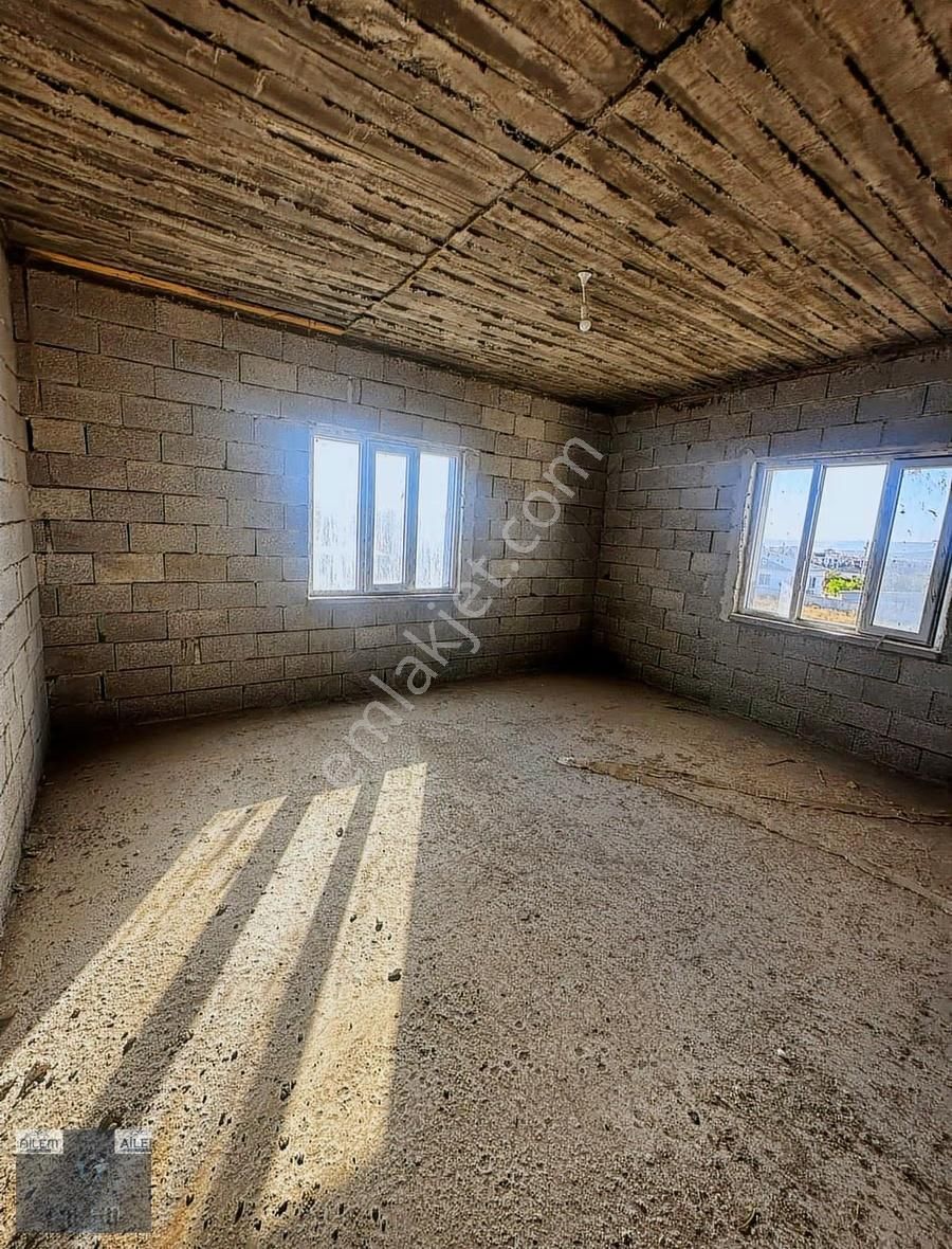 Gesi'de 580 M2 Arsalı 6+1 Odalı Satılık Triblex Natamam Villa - Görsel 12