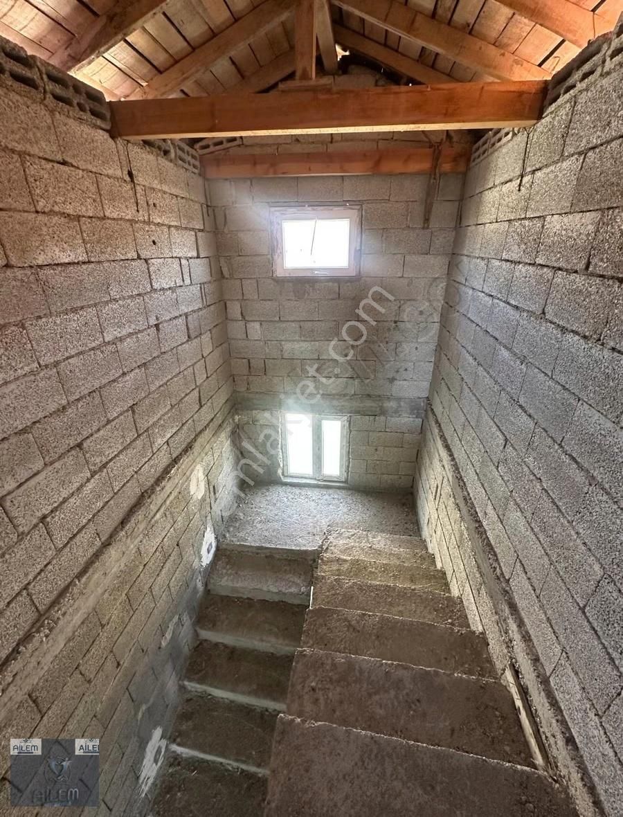 Gesi'de 580 M2 Arsalı 6+1 Odalı Satılık Triblex Natamam Villa - Görsel 10