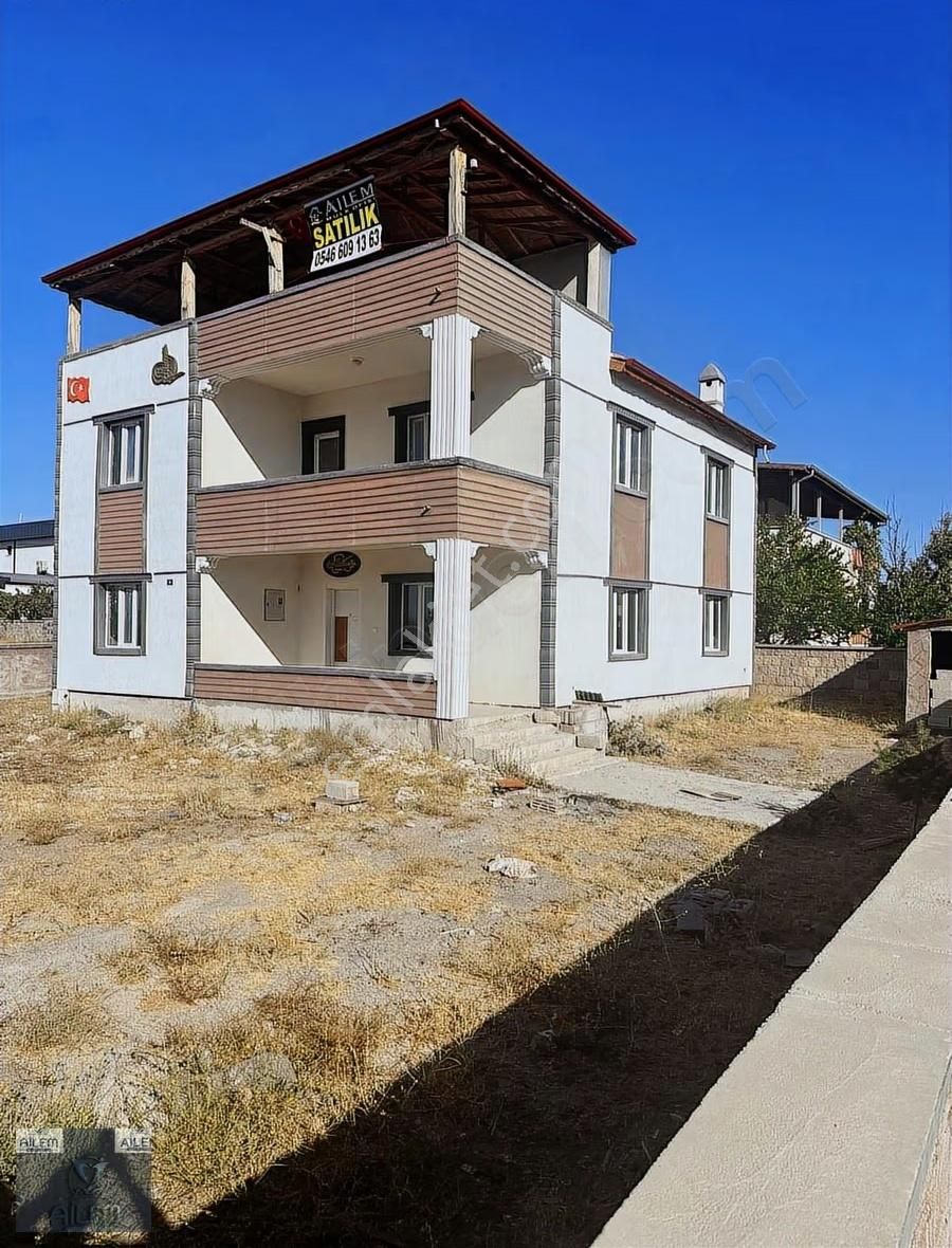 Gesi'de 580 M2 Arsalı 6+1 Odalı Satılık Triblex Natamam Villa - Görsel 13