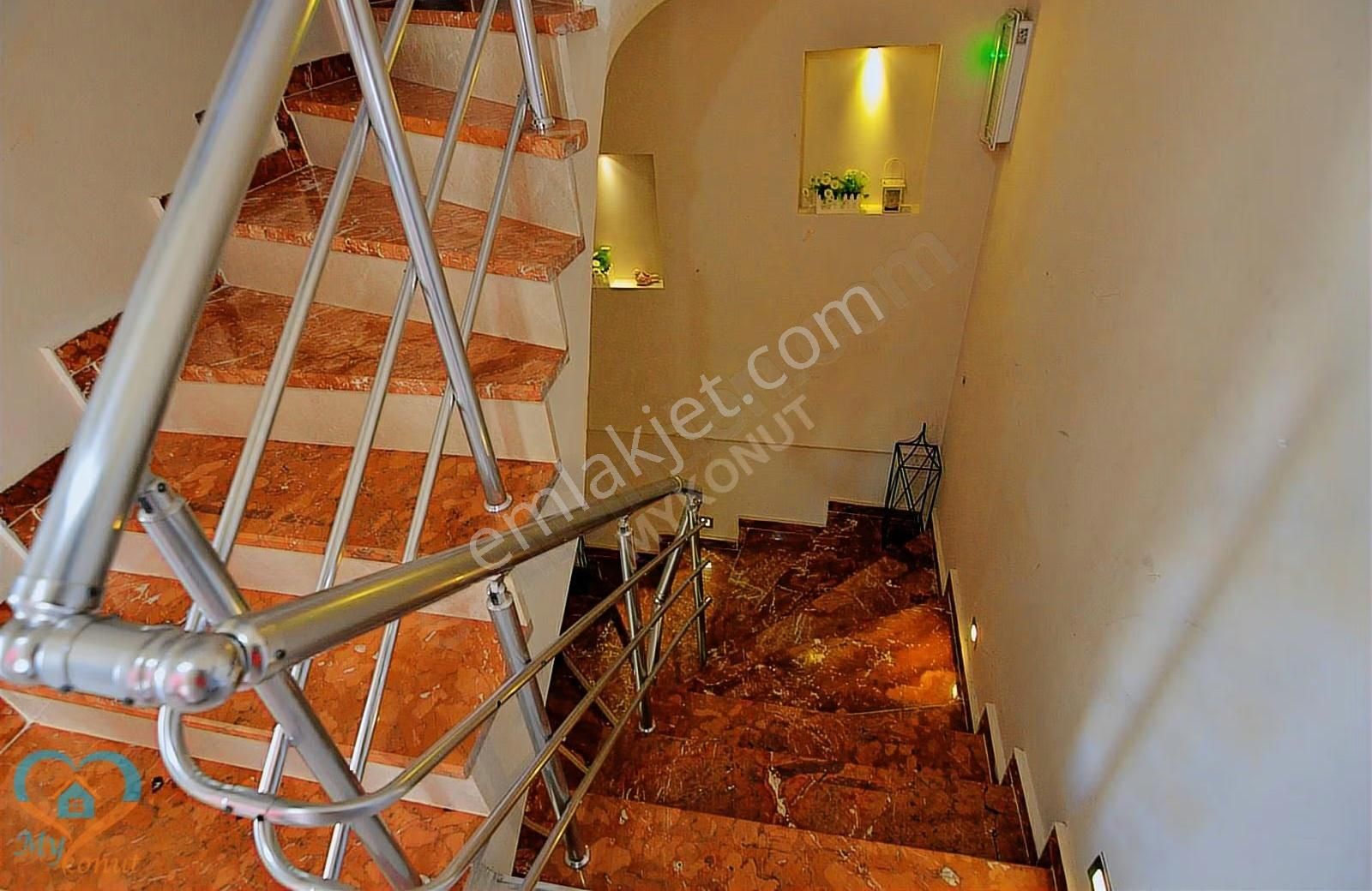 Mykonut'tan Babataşı'nda Sahile 250mt.havuzlu 5+1 Müstakil Villa - Görsel 16