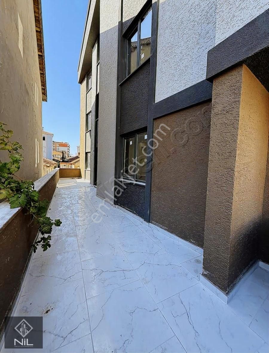 Belediye Konumunda Lüks 2+1 Ön Cephe Büyük Balkonlu Geniş Daire - Görsel 9