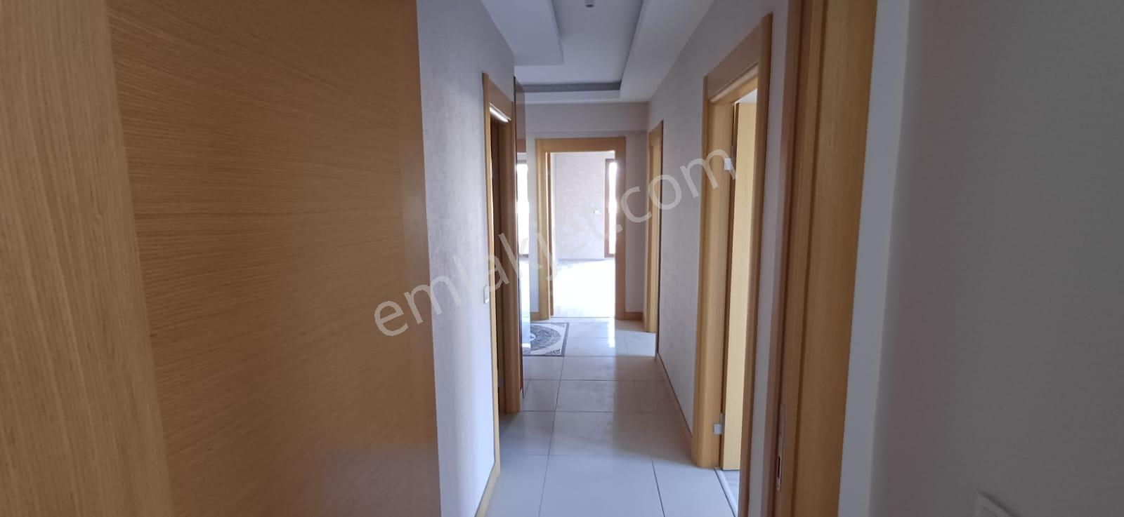Kırkkonaklar Da Hiç Oturulmamış Katta 145 M2 Çift Banyolu 3+1 Satılık Daire - Görsel 19