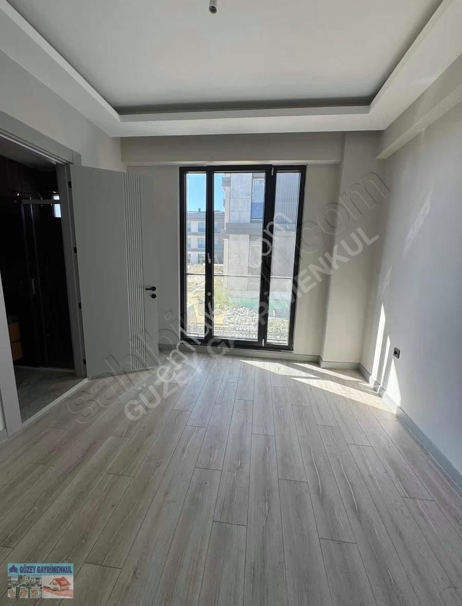 Göl Manzaralı Eşsiz Villa - Görsel 31