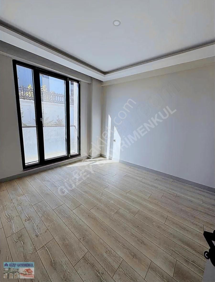 Göl Manzaralı Eşsiz Villa - Görsel 19