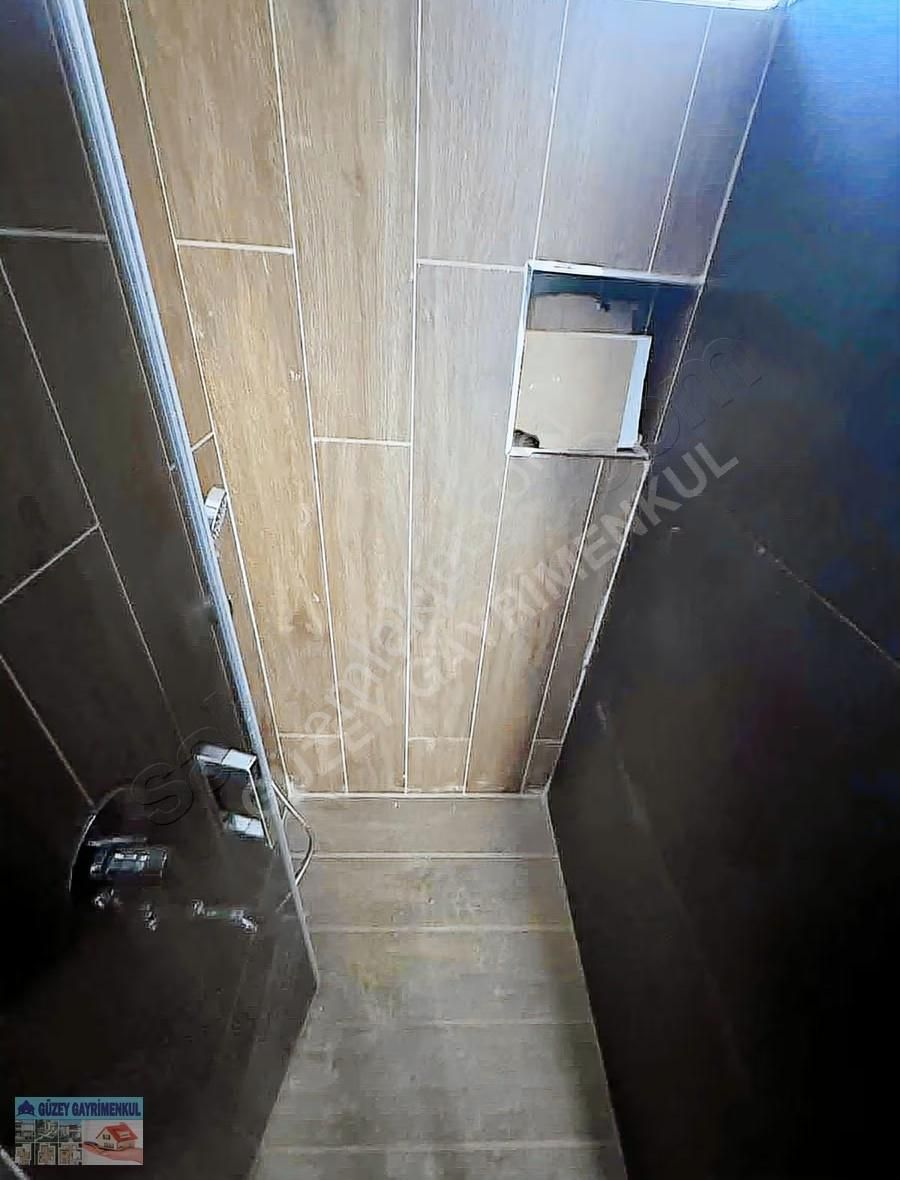 Göl Manzaralı Eşsiz Villa - Görsel 12