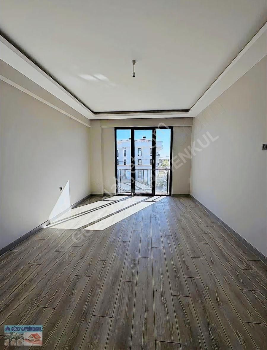 Göl Manzaralı Eşsiz Villa - Görsel 21