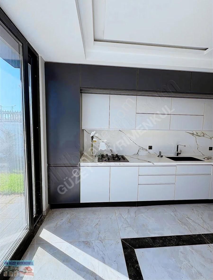Göl Manzaralı Eşsiz Villa - Görsel 5