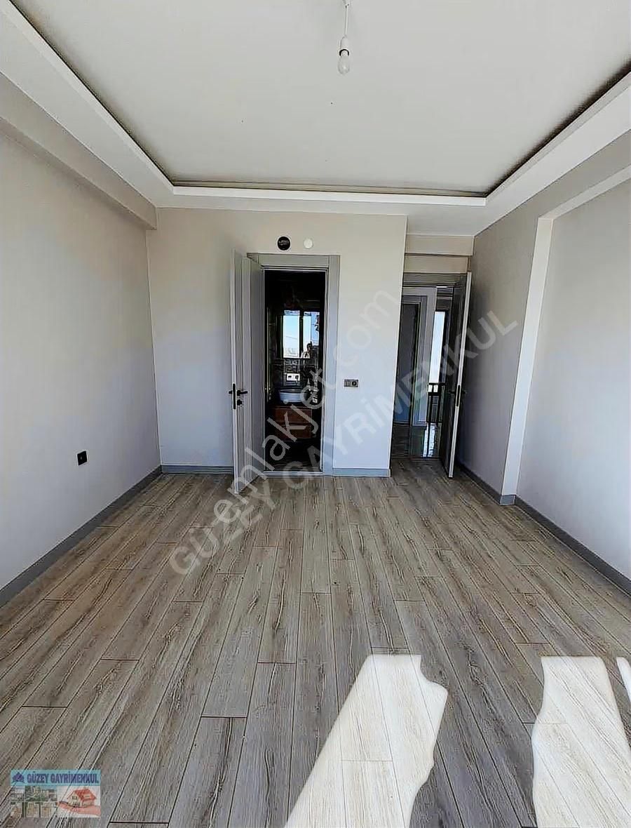 Göl Manzaralı Eşsiz Villa - Görsel 33