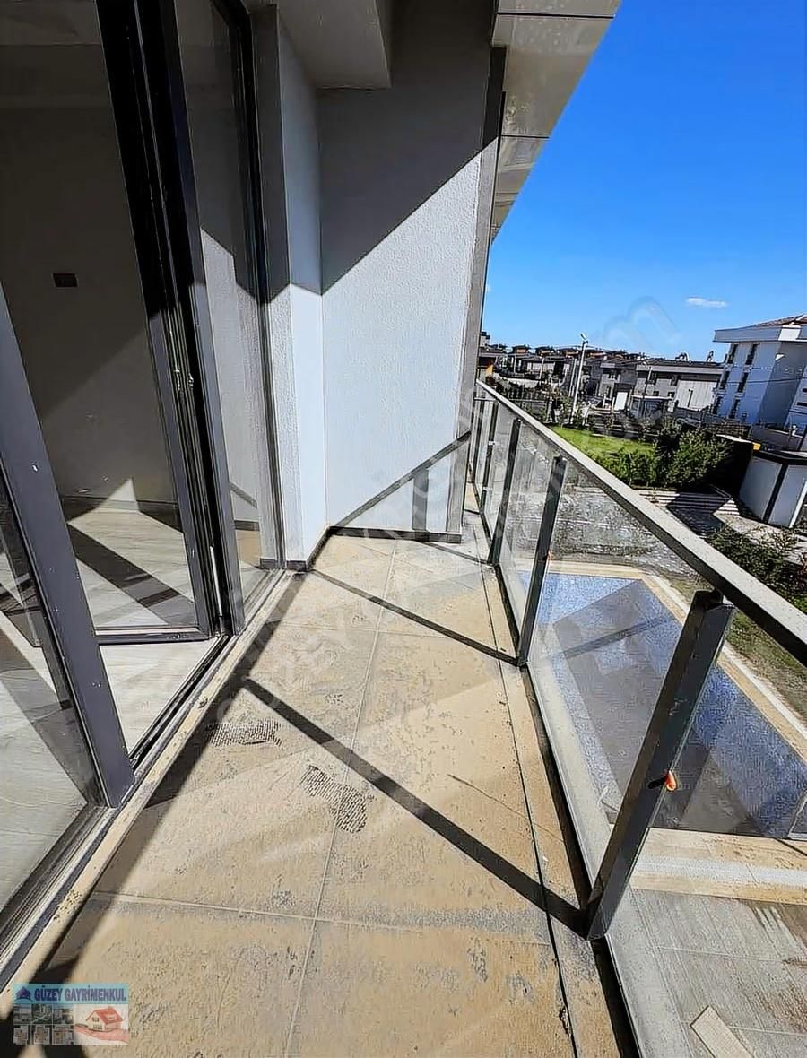 Göl Manzaralı Eşsiz Villa - Görsel 26