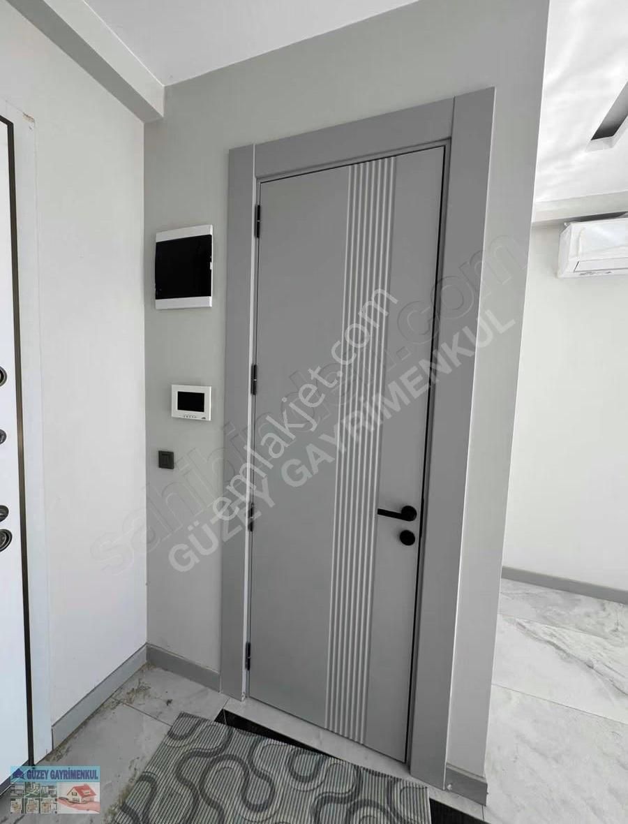 Göl Manzaralı Eşsiz Villa - Görsel 27