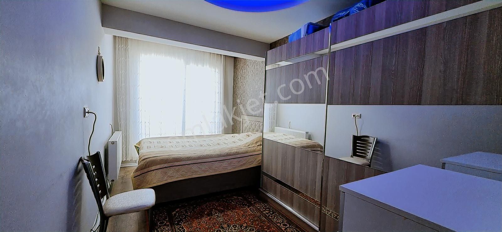 Uğurmumcu'da T-yapı Da Satılık 2+1 Daire - Görsel 2