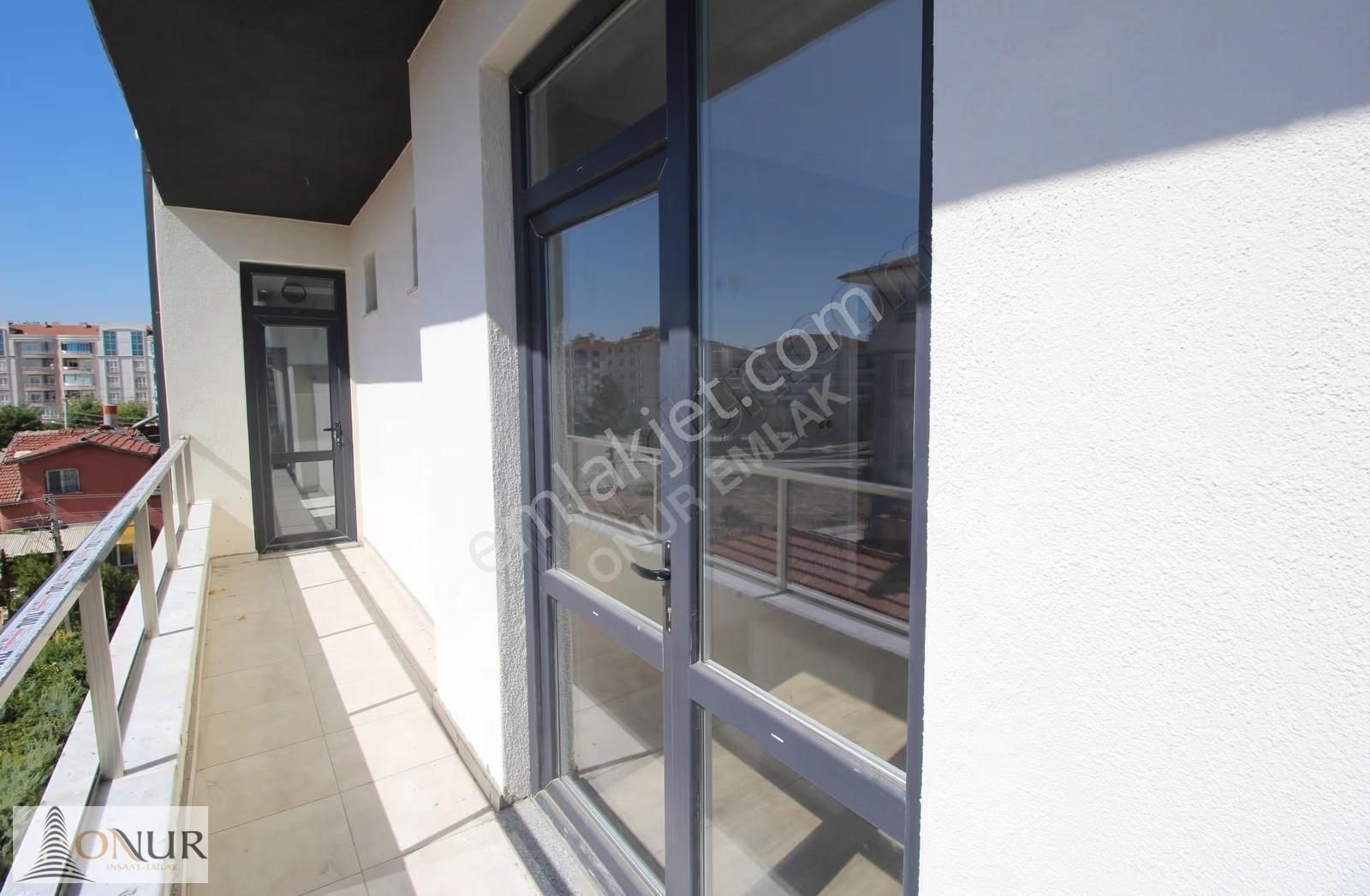 Onur Emlak Meram Fen Lisesi Yakını 3+1 Satılık Daireler - Görsel 19