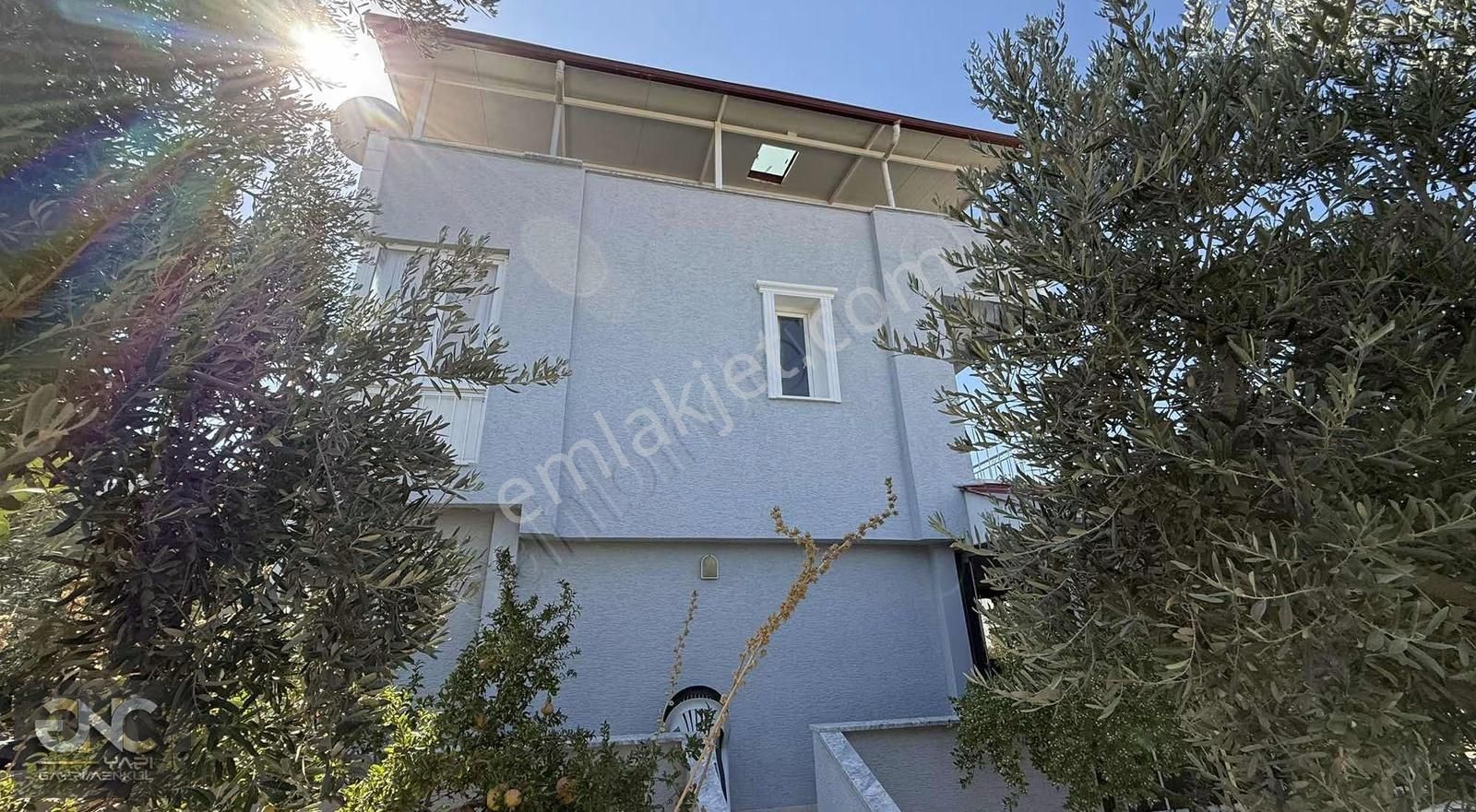 Akbük Merkezde Köşebaşı Geniş Bahçeli Manzaralı Yazlık - Görsel 14