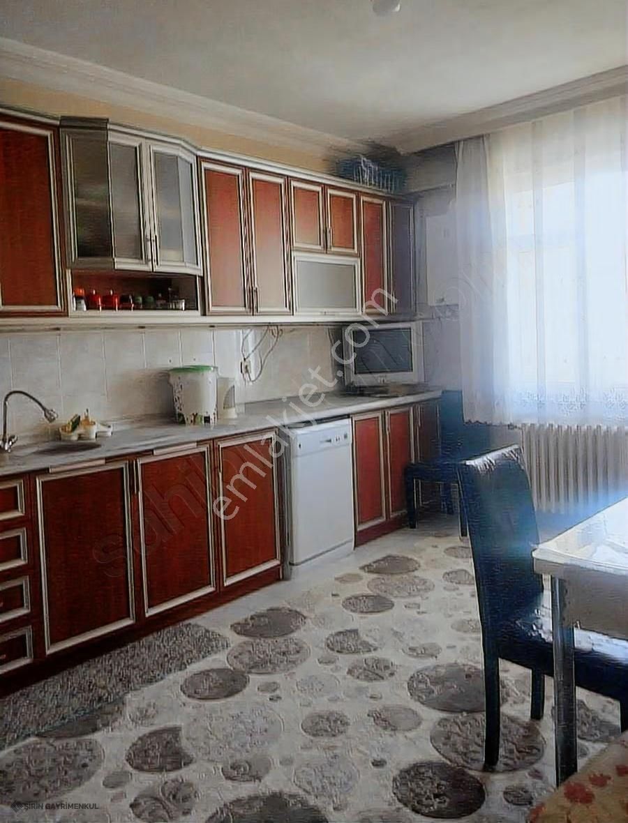 Şirin Gayrimenkülden Karatayda Satılık Daire - Görsel 4