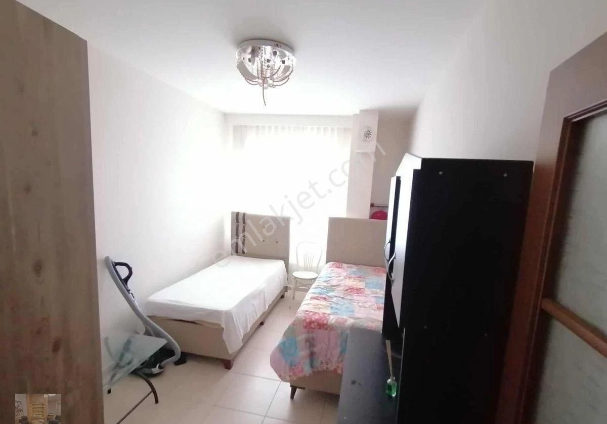 Yenişehir Çiftlikköyde Uygun 1+1 Eşyalı Daire - Görsel 5
