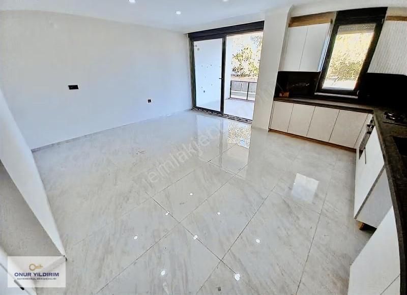 Onur Yıldırımdan Avcılarda Denize Sadece 5 Adım Şahane 3+1 Villa - Görsel 25