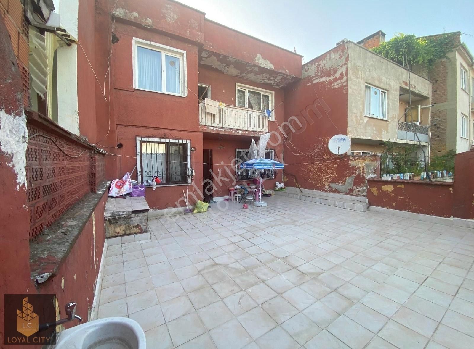 Şehir Merkezinde 3 Katlı Satılık Bina - Görsel 6