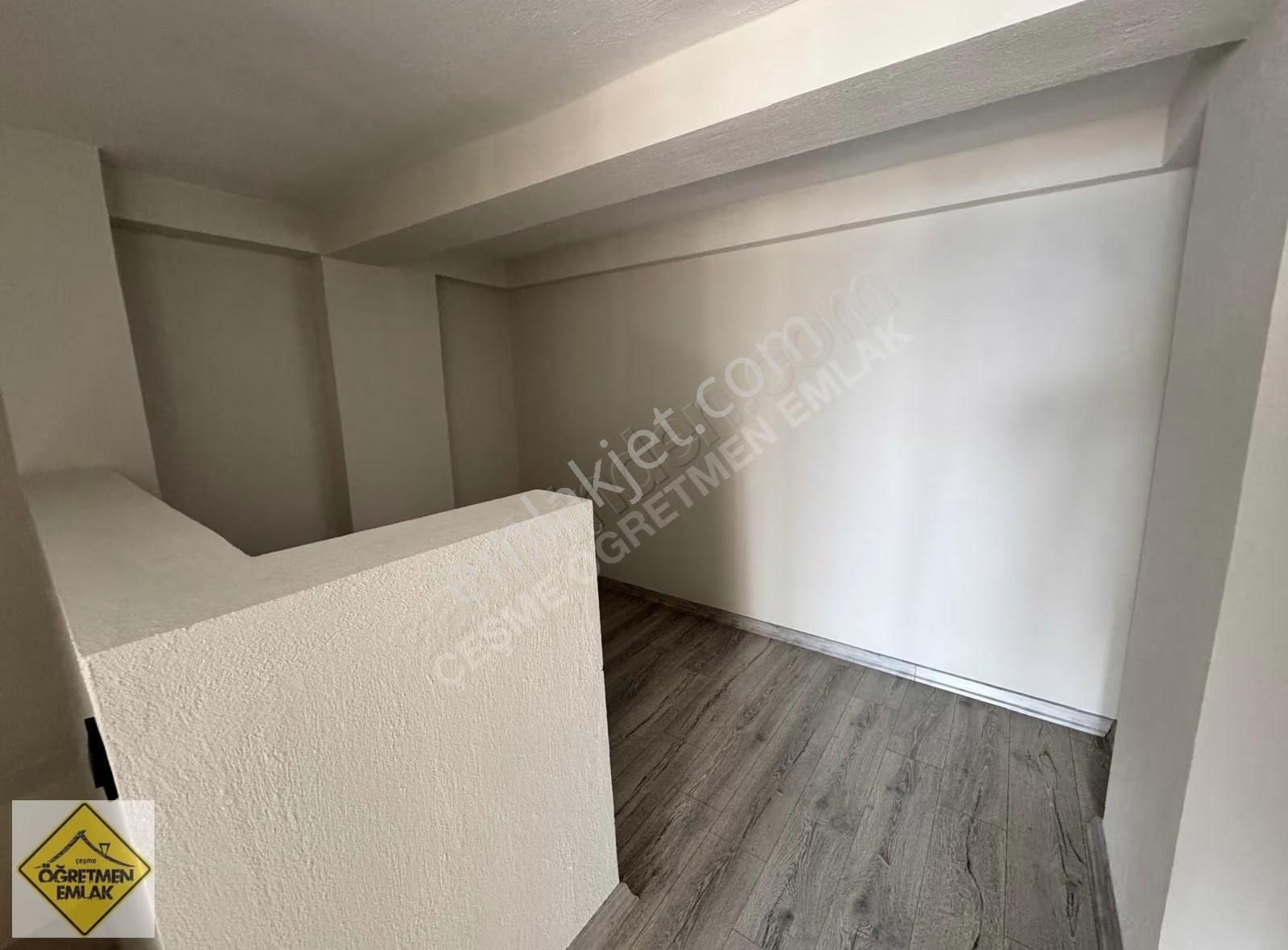 Çandarlı Da Her Odadan Full Deniz Manzaralı Tripleks Villa