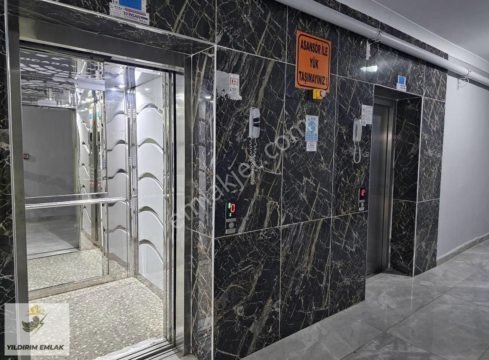 Yıldırım Emlak'tan Şehitlikte Site Icınde 4+1 Otoparklı Daire