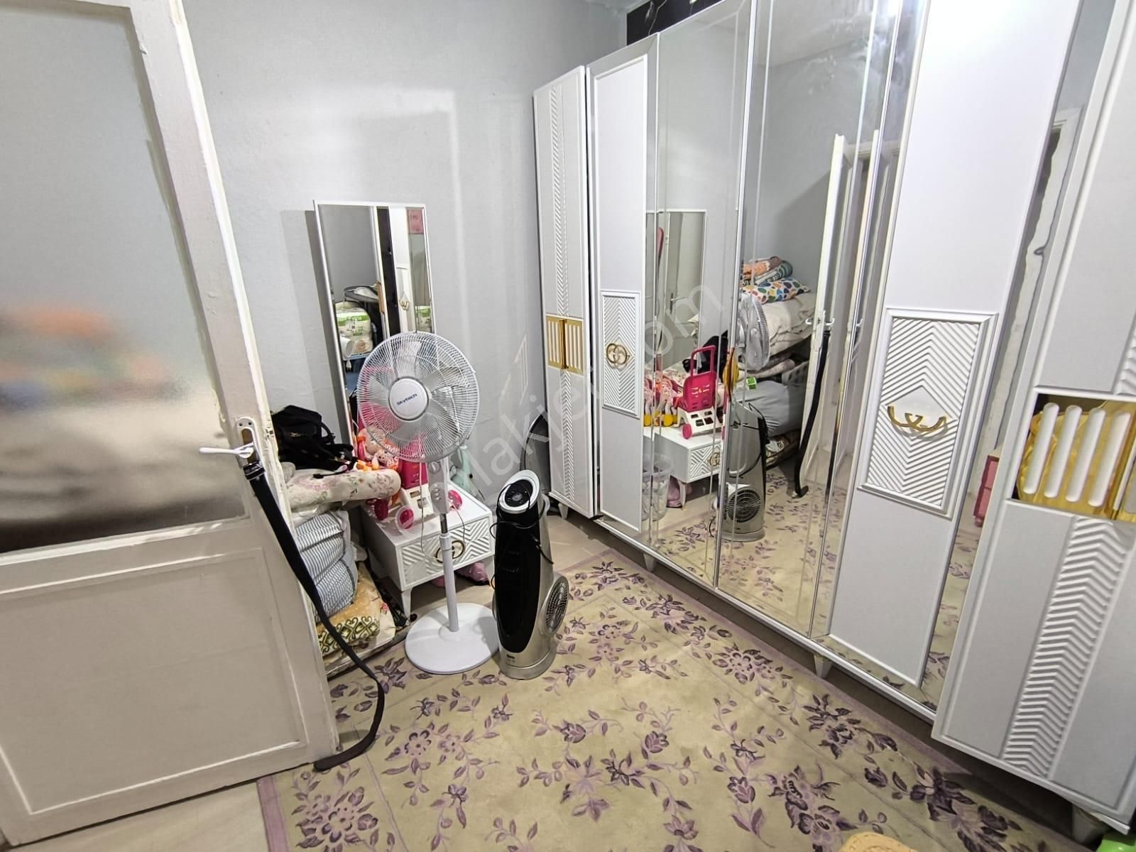 Hicret Emlaktan Bağcılar Çınar Mah 2+1 80 M2 Kat 2 Satılık Dair - Görsel 11