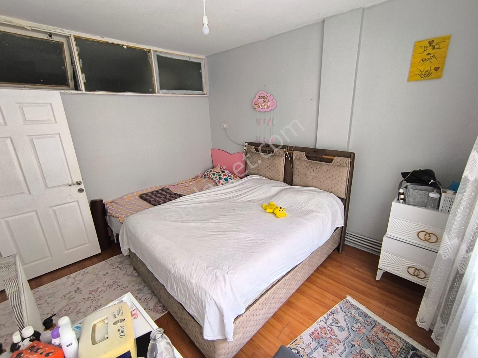 Hicret Emlaktan Bağcılar Çınar Mah 2+1 80 M2 Kat 2 Satılık Dair - Görsel 6