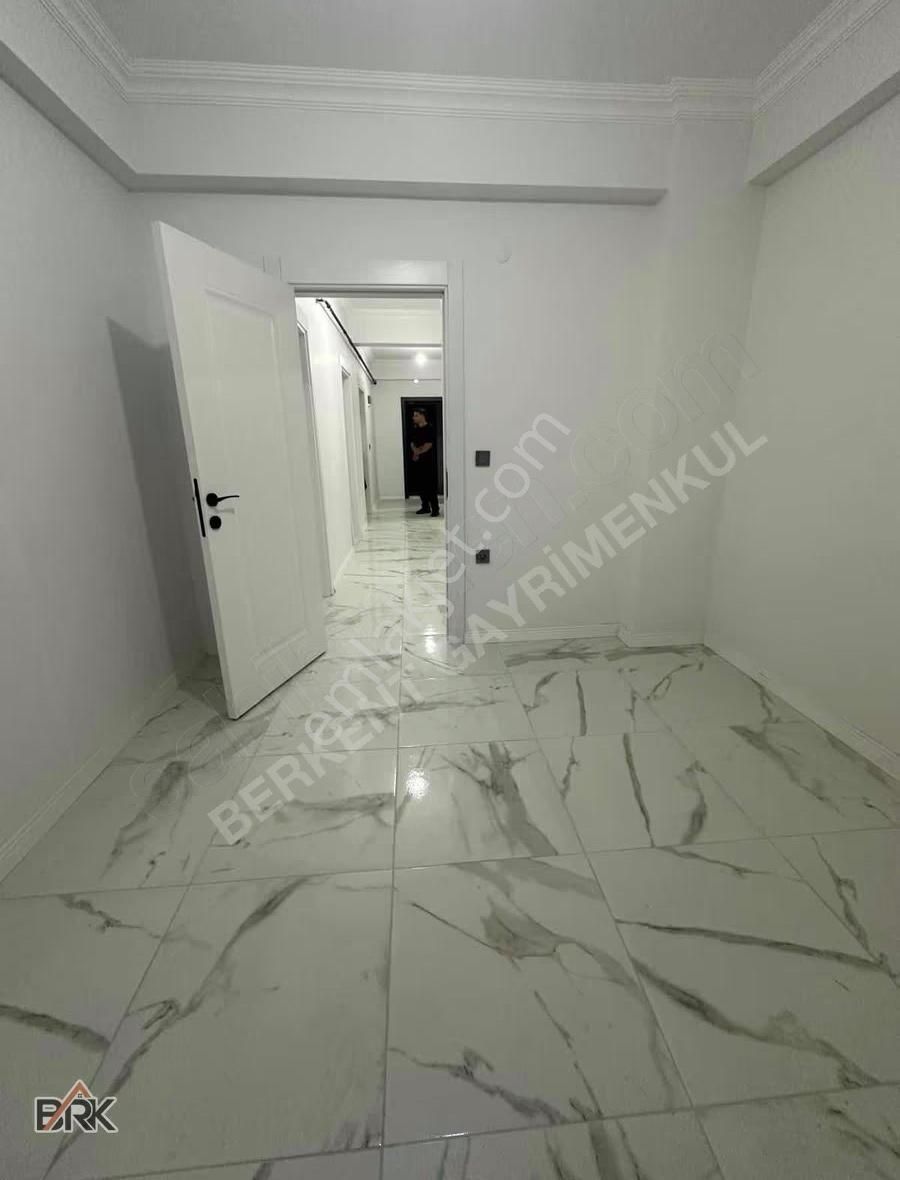 Berkent'ten Manişah Konaklarında Kiralık 3+1 - Görsel 19