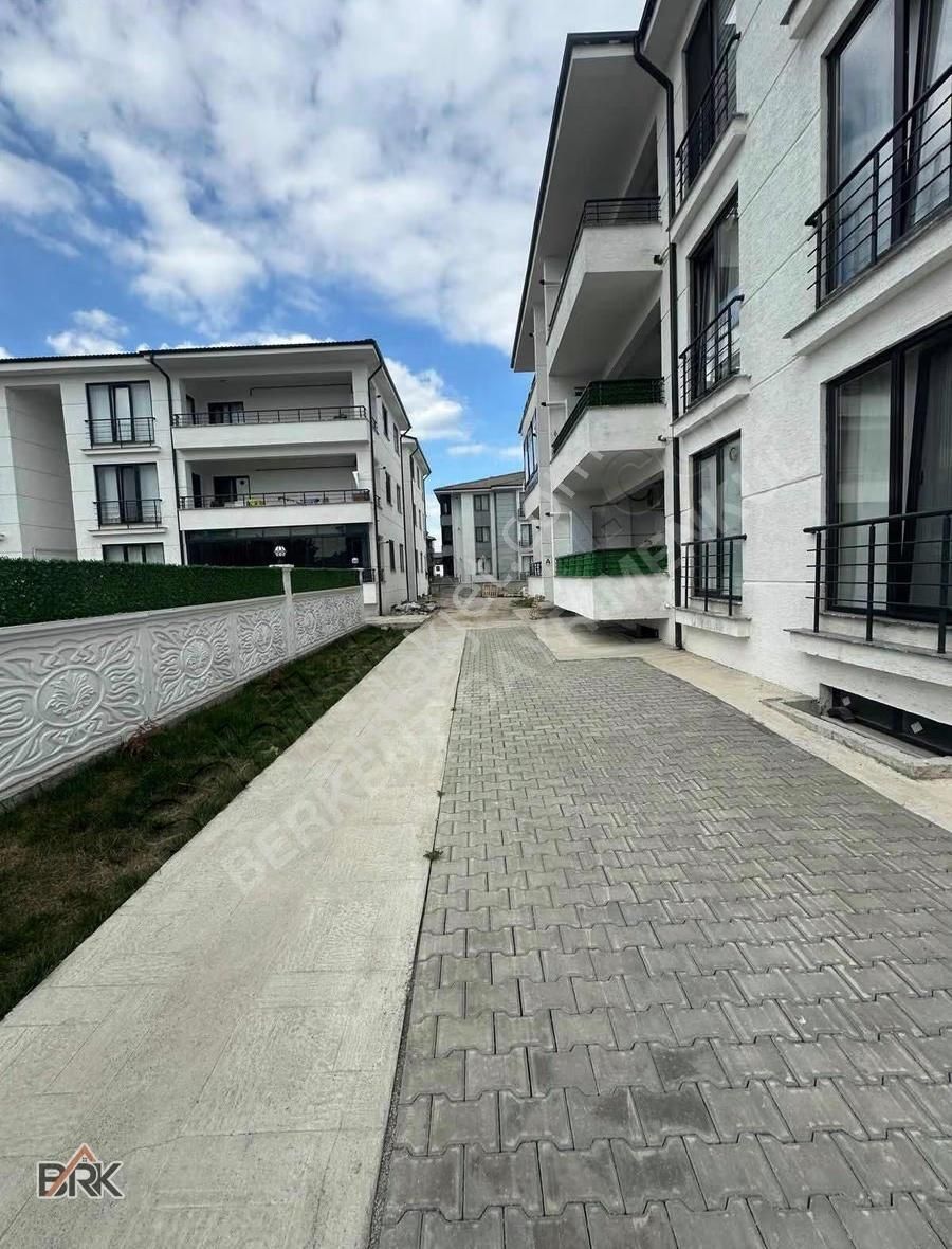 Berkent'ten Manişah Konaklarında Kiralık 3+1 - Görsel 3