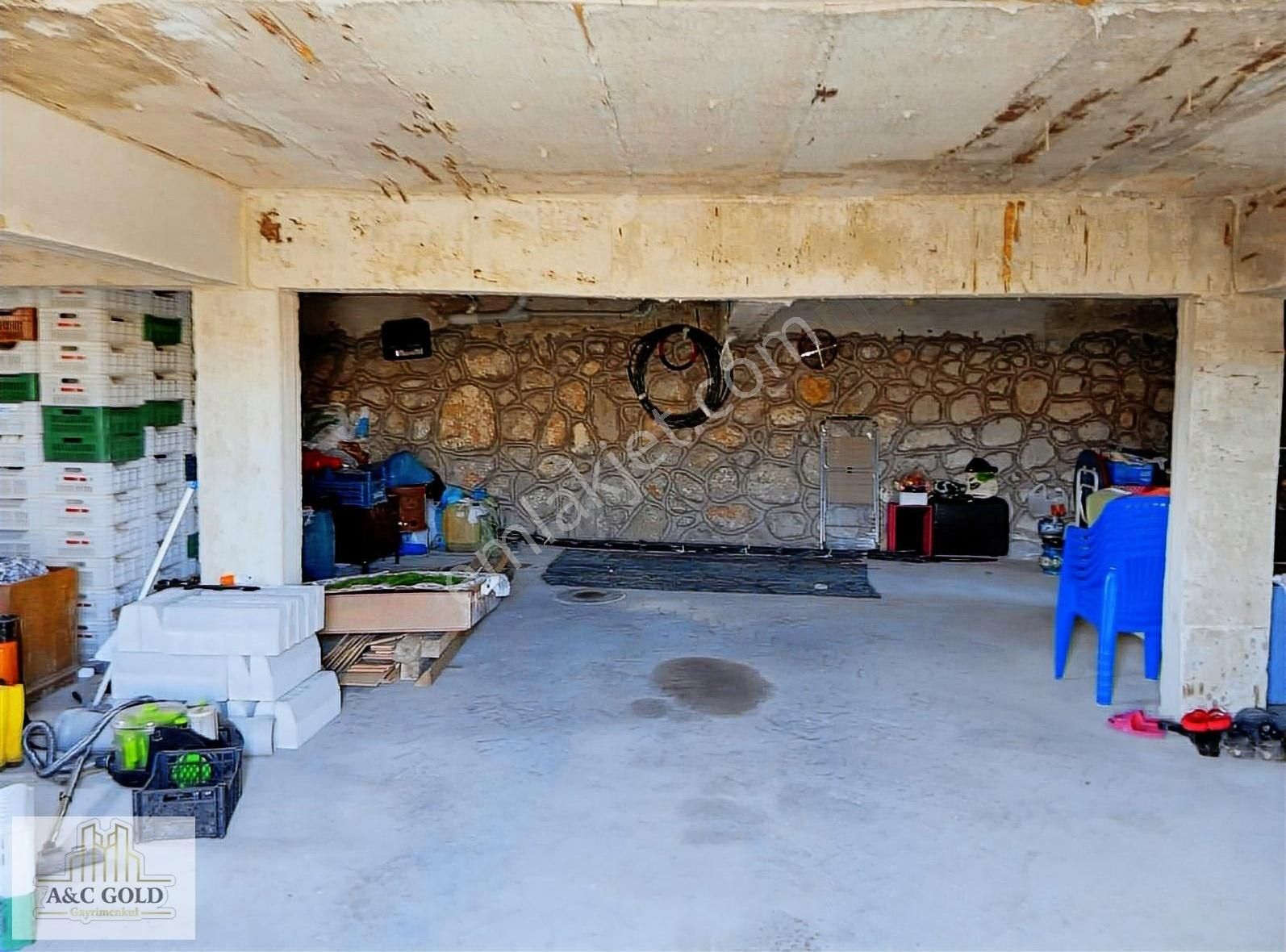 Satılık Çiftlik Evi 40 Dönüm Arazi Ve Kayısı Ağaçlı 0 Daire - Görsel 14
