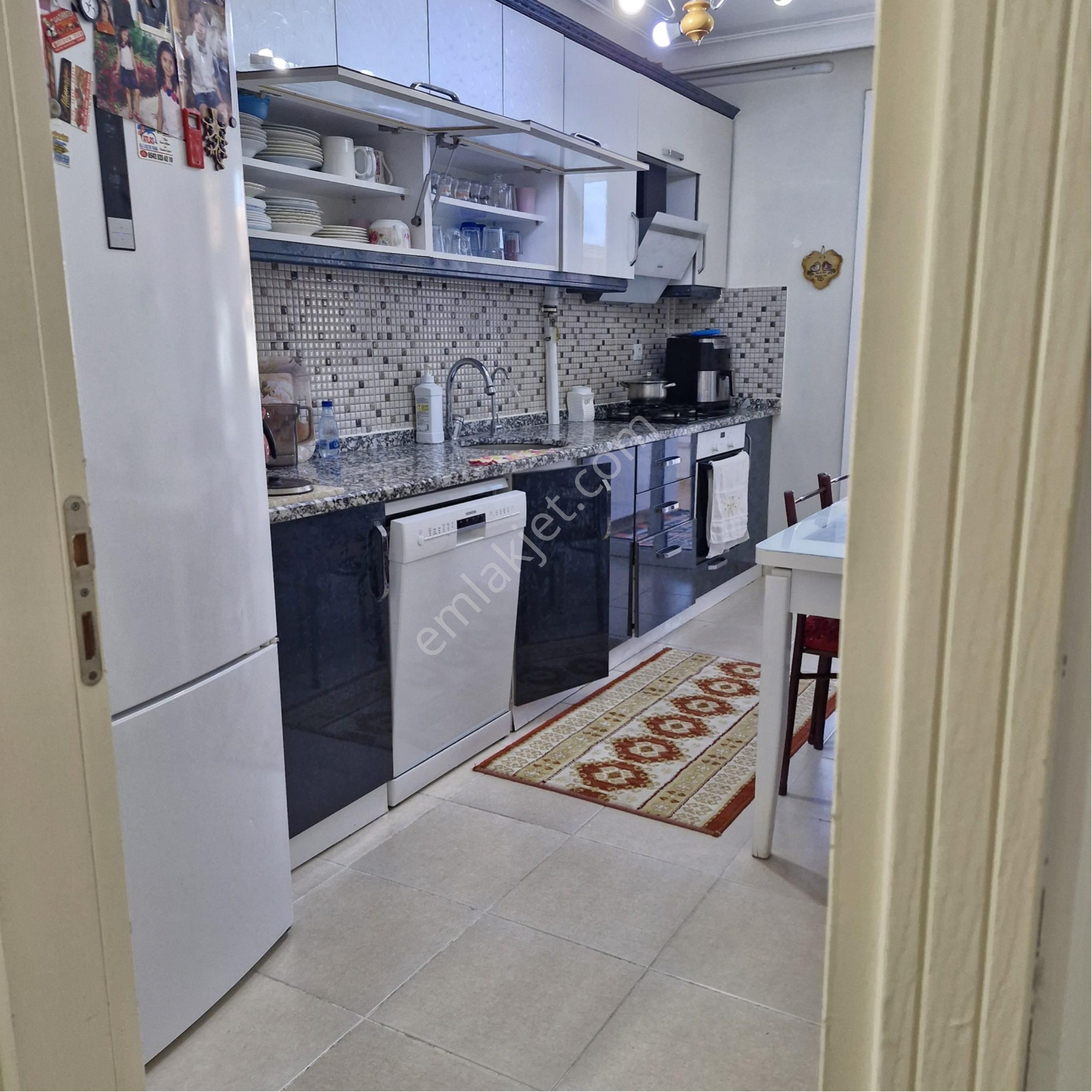 Kadıköy De Site İçerisinde 3+1 Masrafsız Daire - Görsel 14