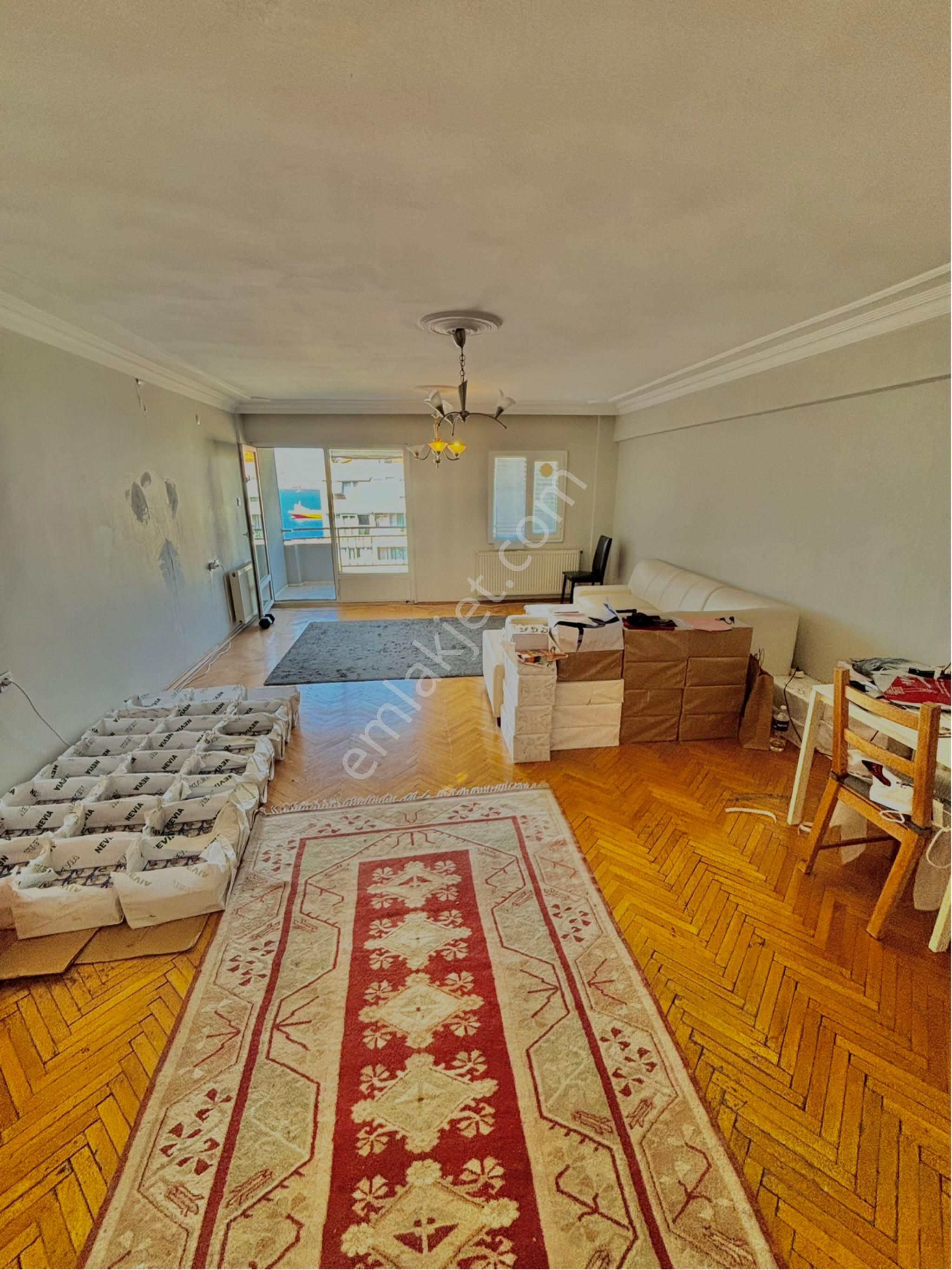 İzmir Hatay’da Tablo Gibi Bir Manzaraya Sahip 3+1 Merkezi Konumda Satılık Daire - Görsel 18