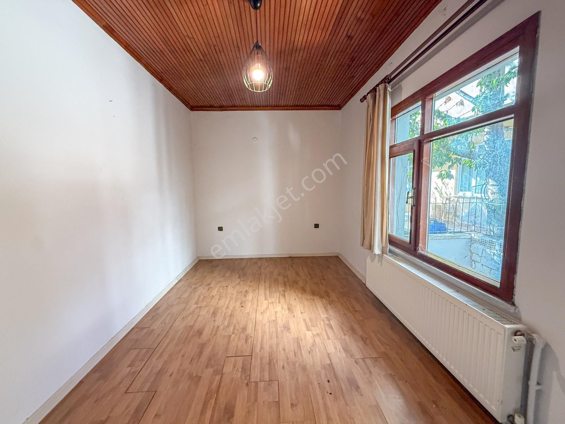 Kumbağ Merkezde Satılık 3+1 Villa Ve 300 M2 İmarlı Arsası - Görsel 15