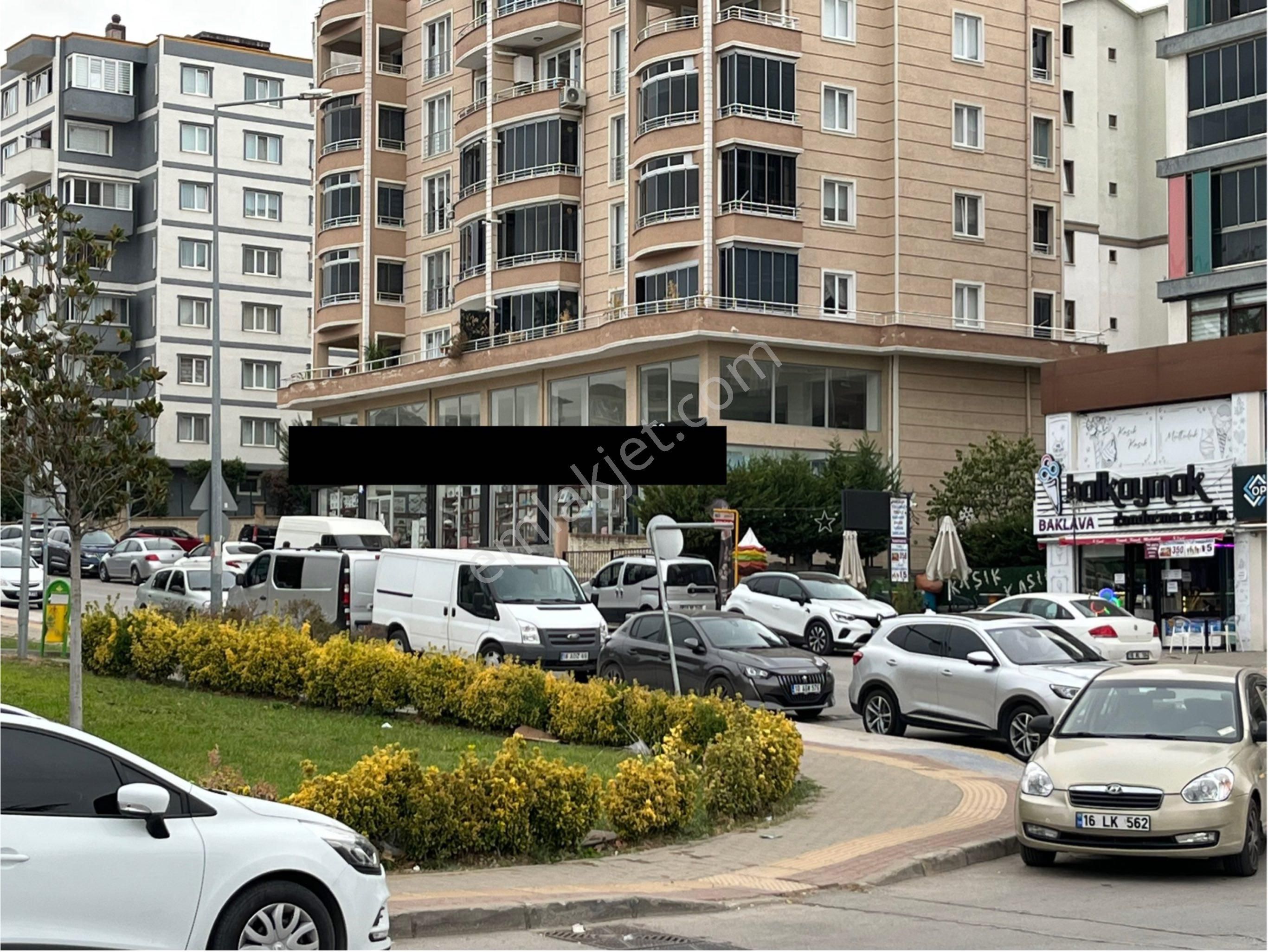 Yunuselide Pazar Alanı Karşısında Kurumsal Kiracılı Satılık Dükkan&mağaza - Görsel 2