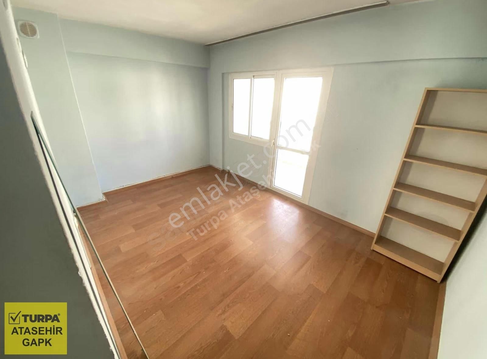 Karşıyaka Tersane'de 2+1 Şahane Konumda Kiralık Daire - Görsel 6