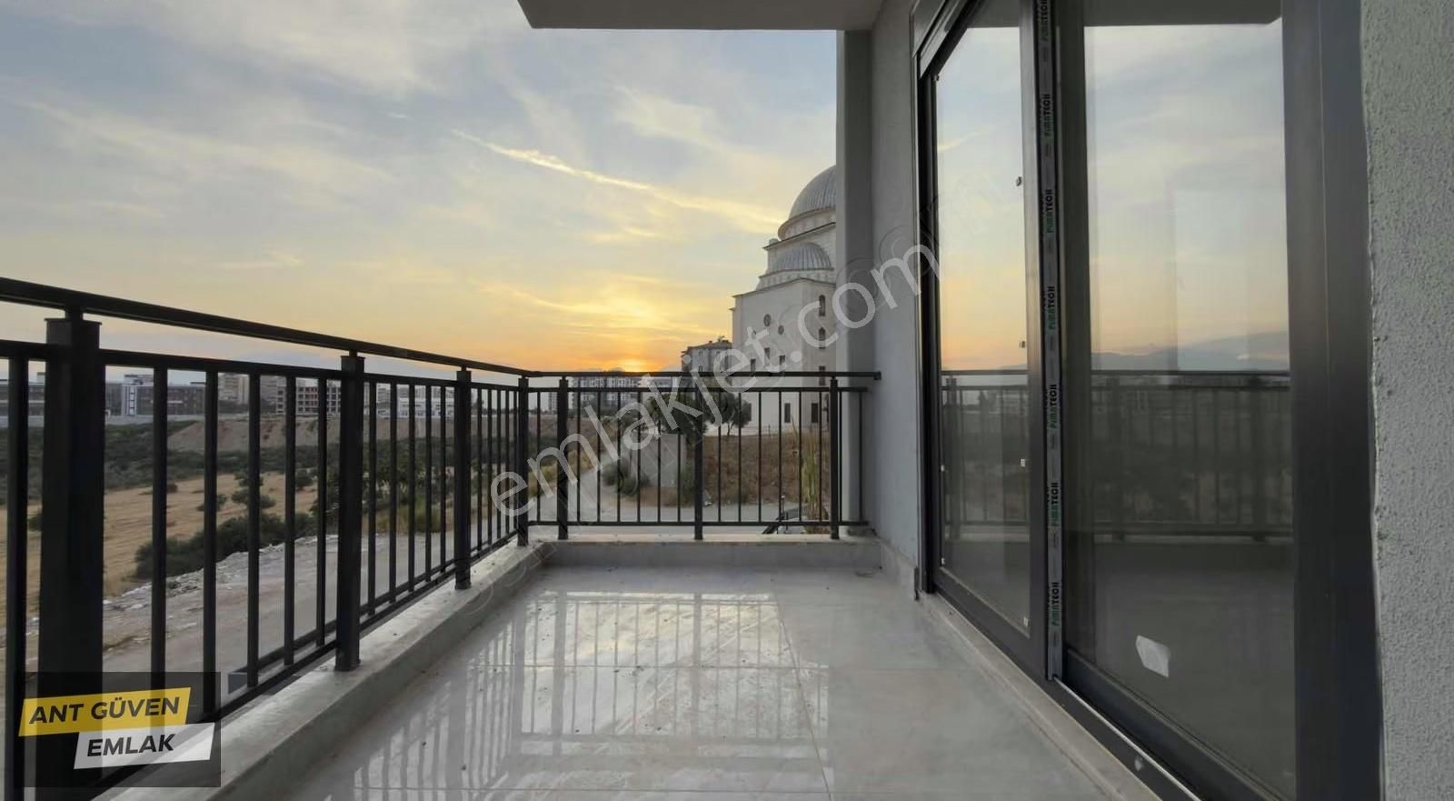 Site İçerisinde Yerden Isıtmalı Havuzlu Kplı Otoparklı 3+1 Geniş - Görsel 6