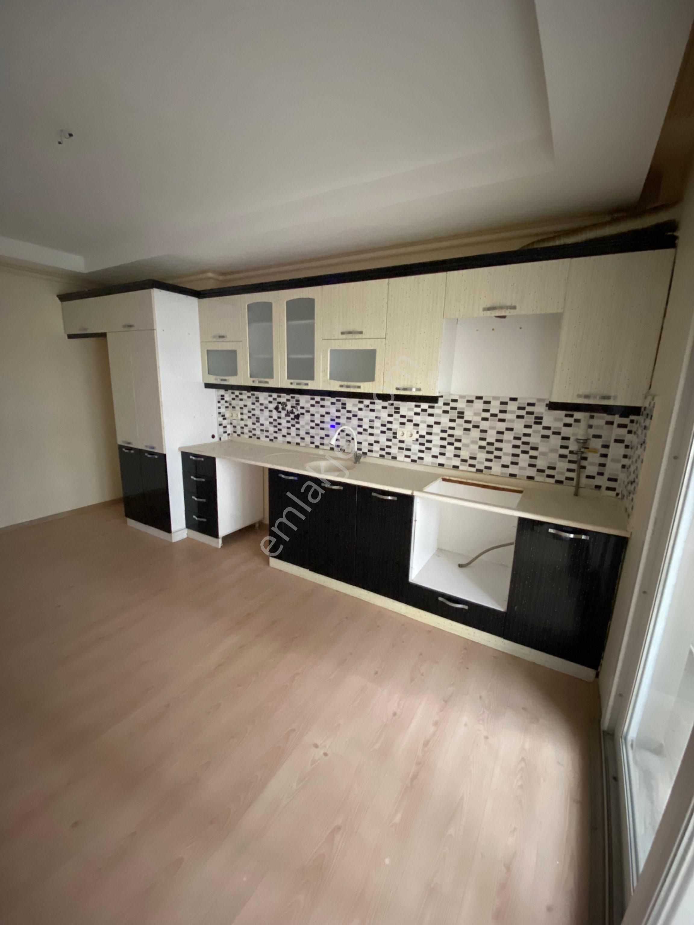 Yenicami Mahallesinde 3+1 Geniş Satılık Daire - Görsel 10