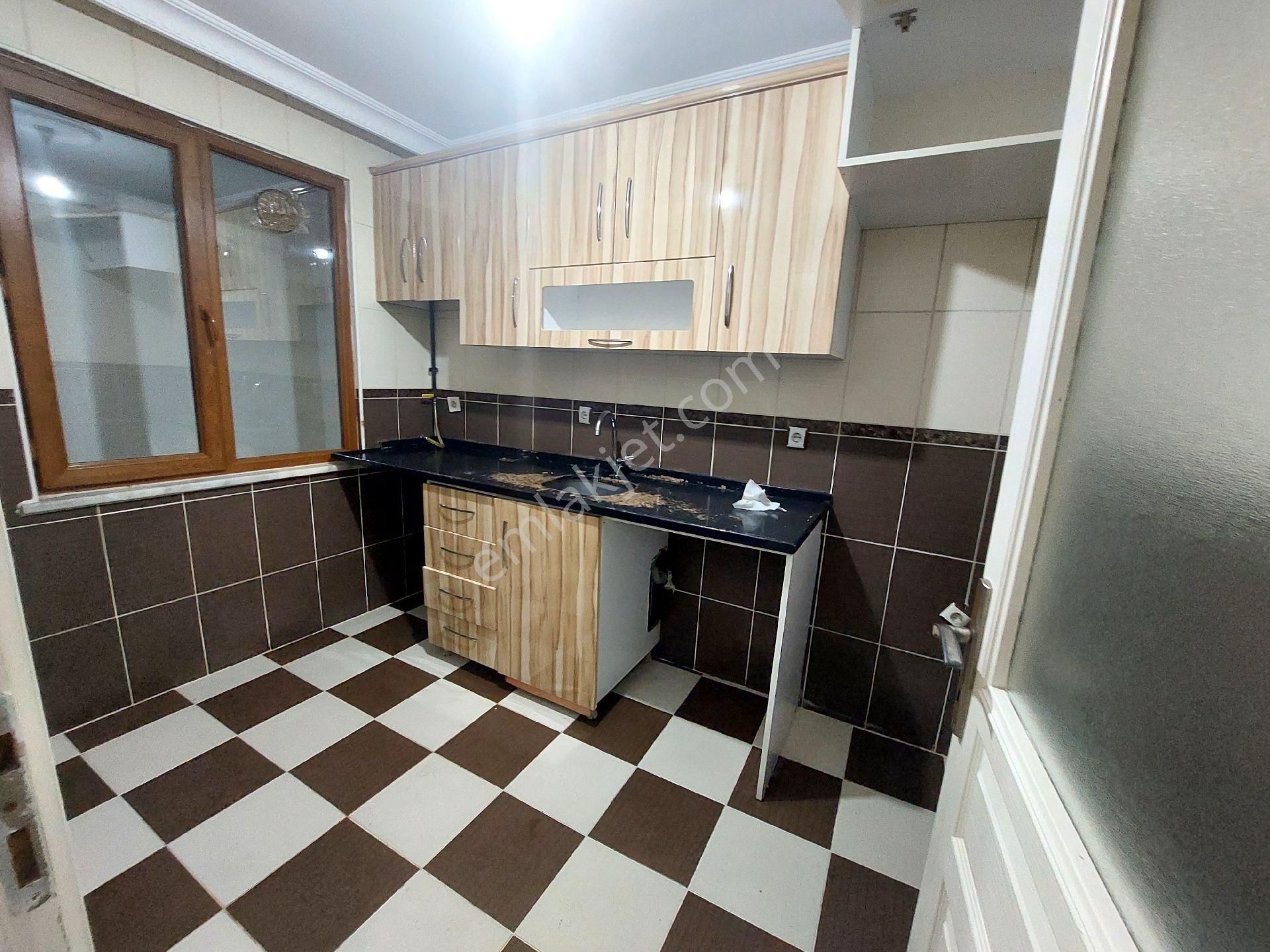 Gaziosmanpaşa Küçükköy Beşyol De Satılık Yüksek Bahçekat Kat Balkonlu 2+1 95 M2 - Görsel 11