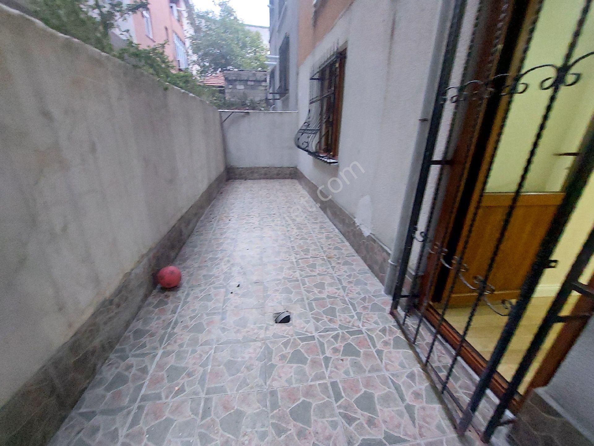 Gaziosmanpaşa Küçükköy Beşyol De Satılık Yüksek Bahçekat Kat Balkonlu 2+1 95 M2 - Görsel 17