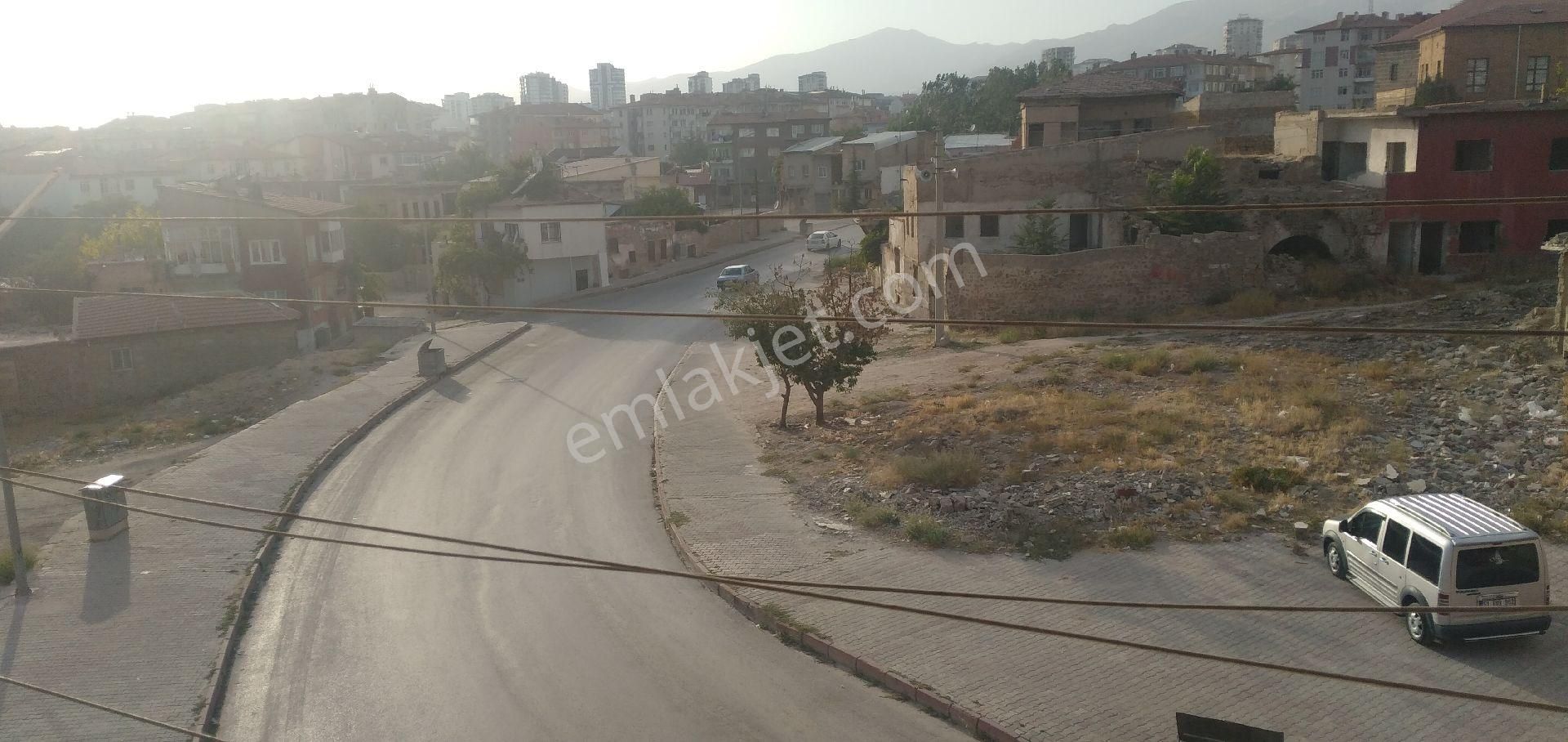 Satılık Daire Kale Mahallesi'nde 5 Katlı Binanın 2 Katı 2+1 - Görsel 6